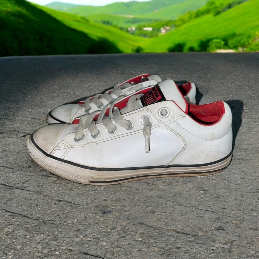 Kids White Converse Synthetic Leather Slip on No Tie Shoes Youth Size 5
